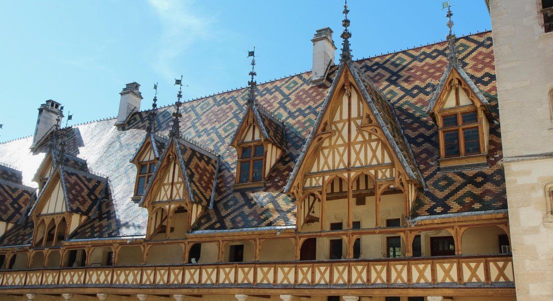 À la découverte du Domaine des Hospices de Beaune : Quand la charité devient un Grand Cru
