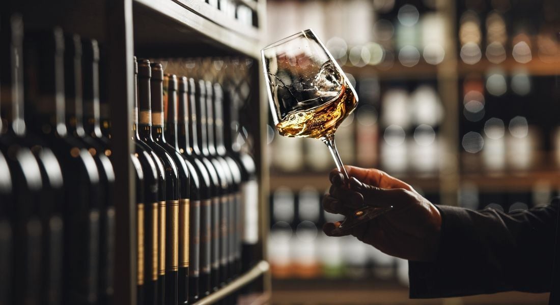 Vin à boire ou vin de garde : comment faire le bon choix ?